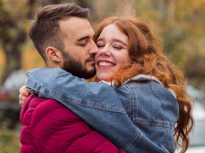 Signs a Woman Feels Comfortable and Happy in a Relationship